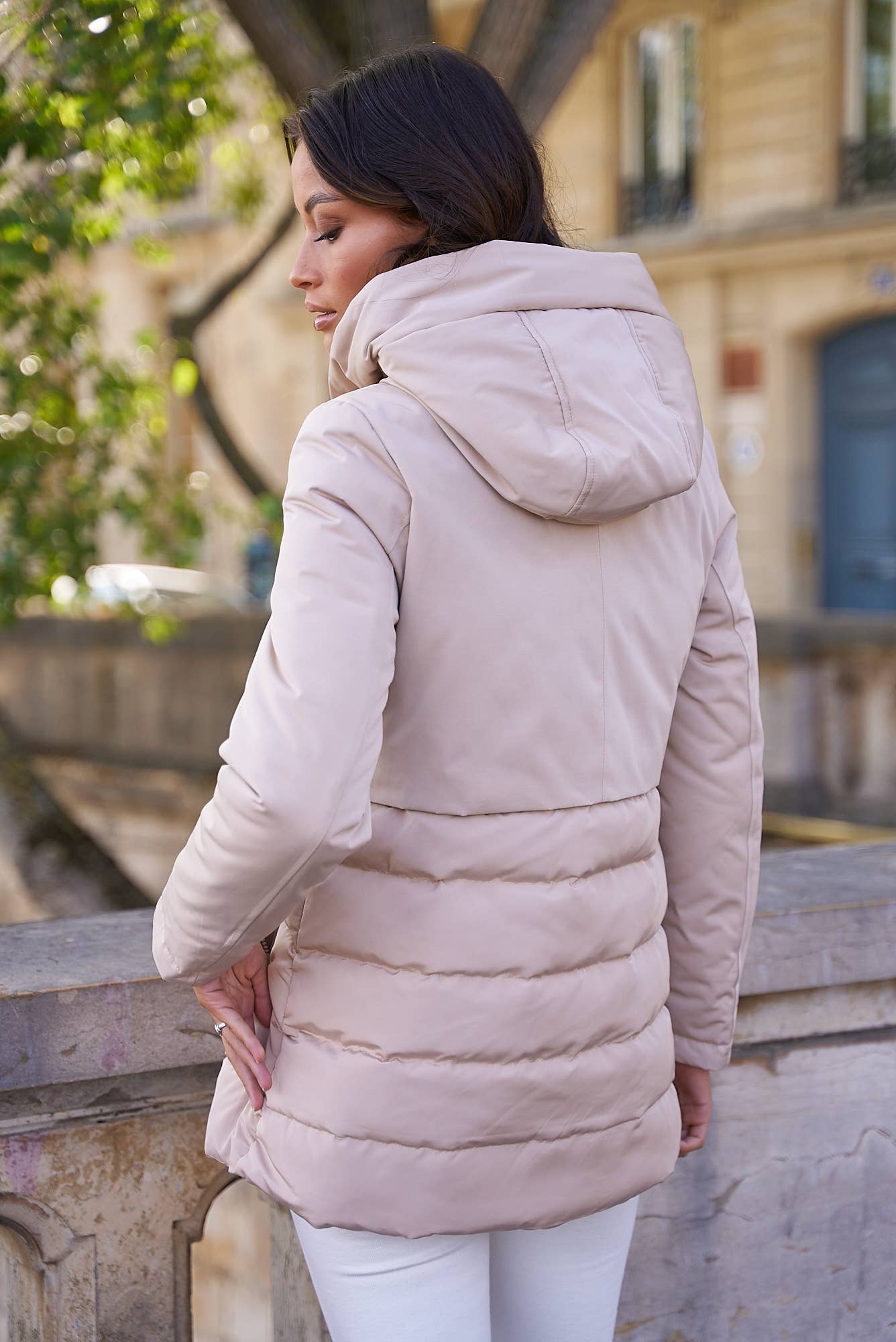 Kurzer gesteppter Kapuzenparka: Beige